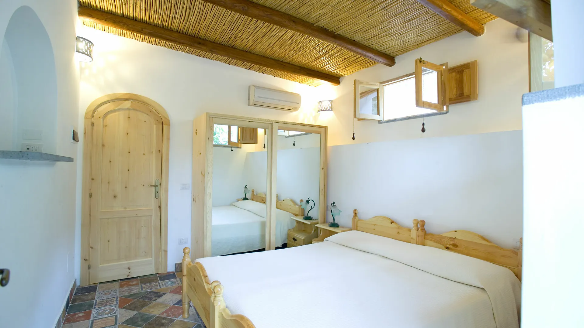 פאנריאה B&B Da Luca לינה וארוחת בוקר
