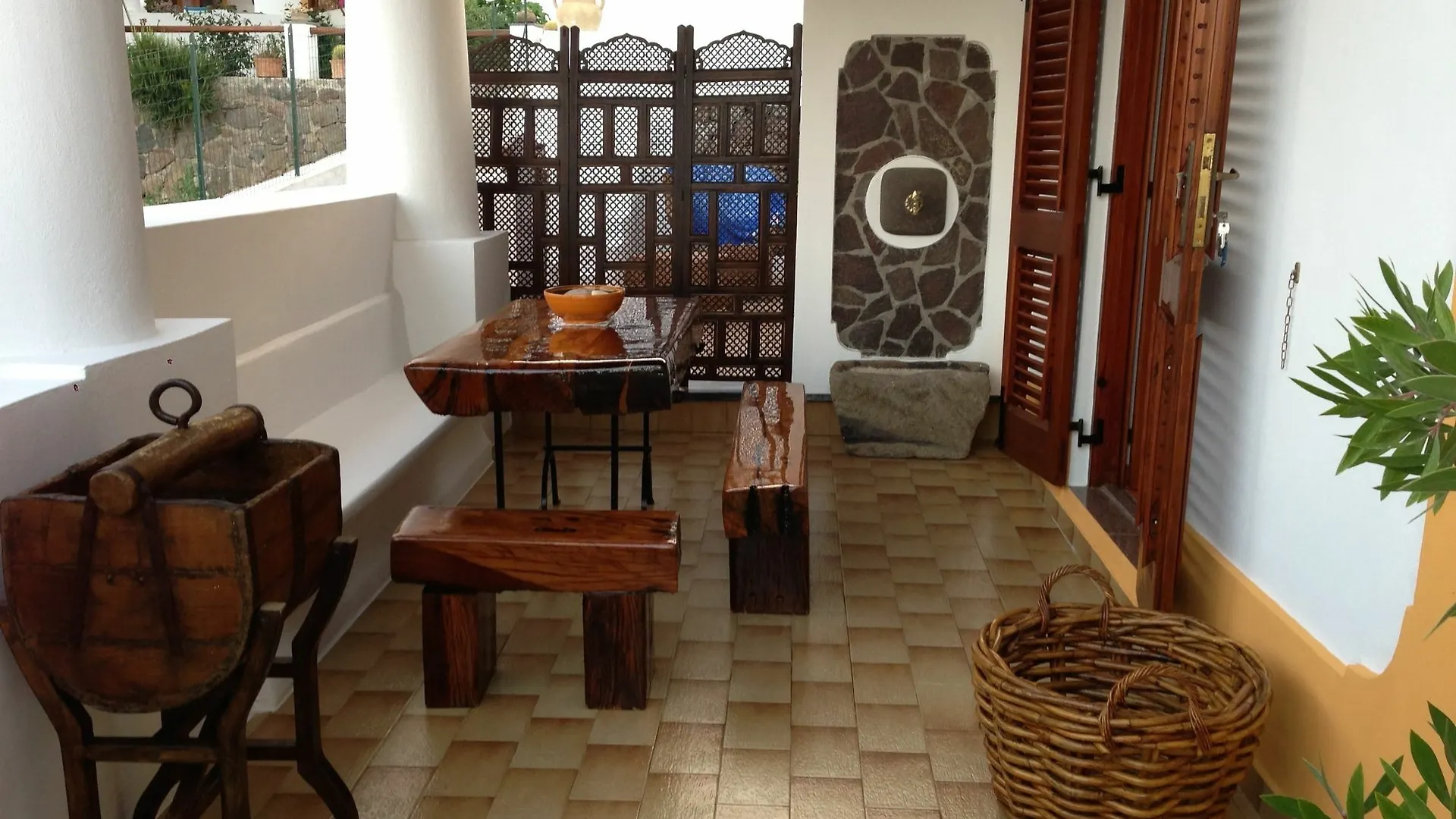 B&B Da Luca Panarea